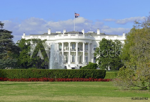 Bild på The White House in Washington DC is the home and residence of the President of the United States of America and popular tourist attraction